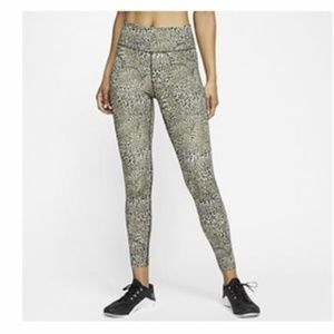 Nike One leopard mid-rise leggings, Small